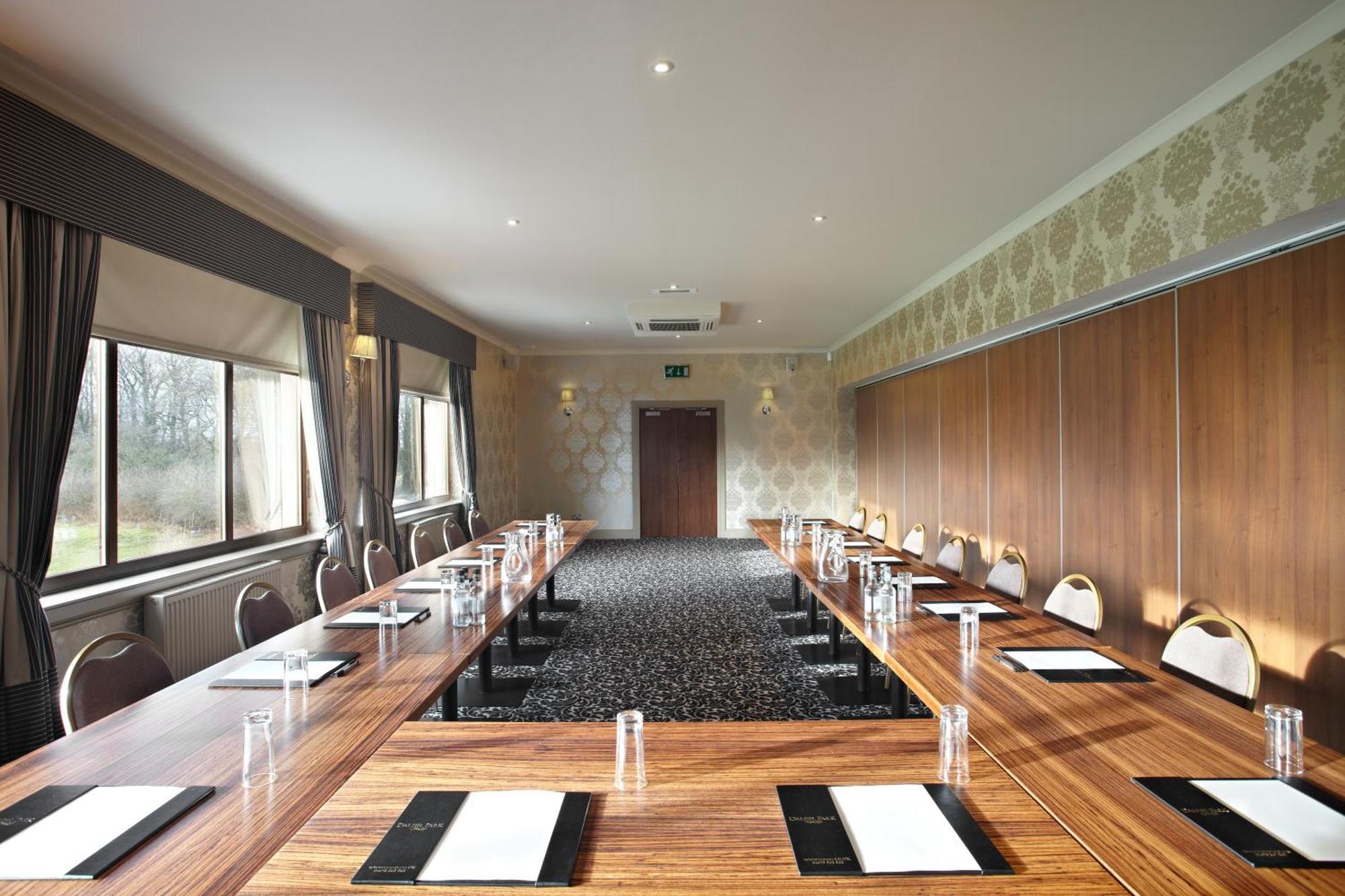 Dalziel Park Hotel Motherwell Bagian luar foto